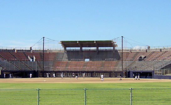 宜野湾市立野球場